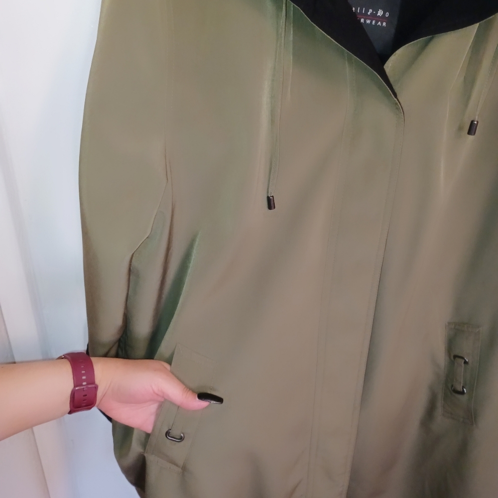Women's Jacket - Picture 6 of 6